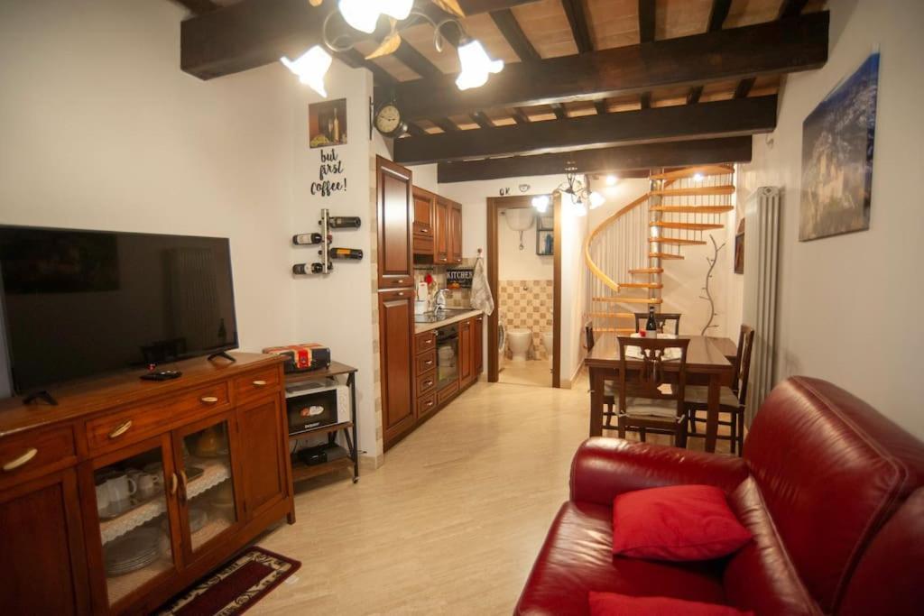 Casa Dell'Oliveto "Parcheggio Gratuito" Apartment นาร์นี ภายนอก รูปภาพ
