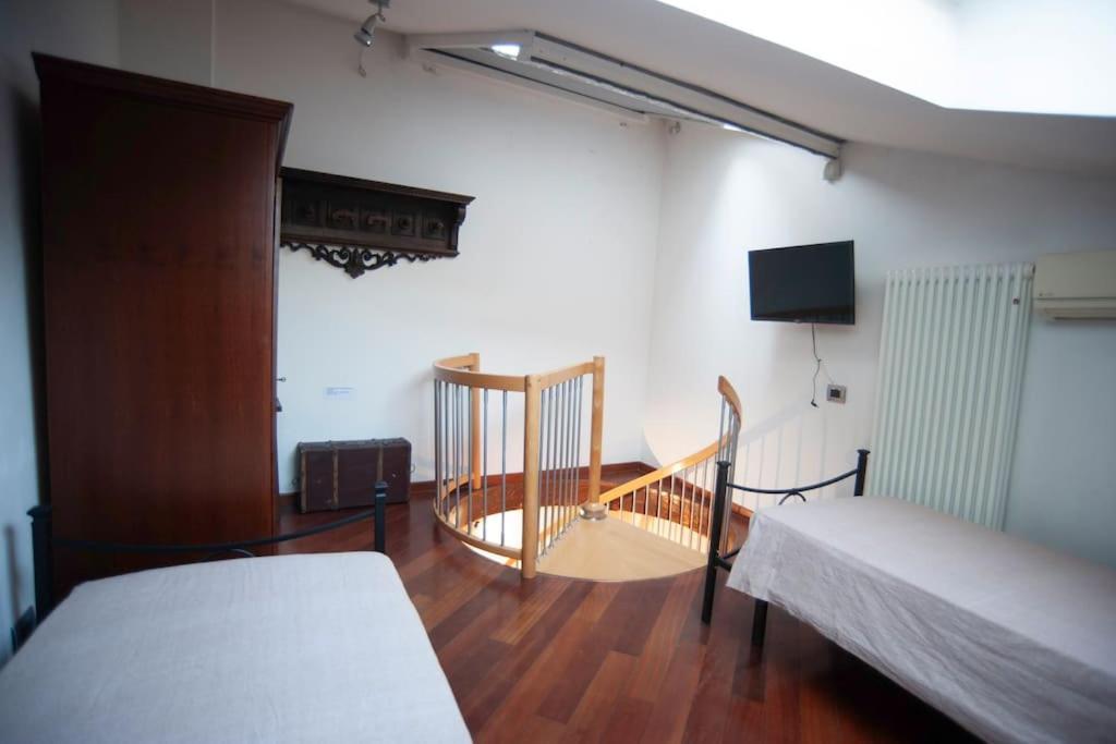 Casa Dell'Oliveto "Parcheggio Gratuito" Apartment นาร์นี ภายนอก รูปภาพ